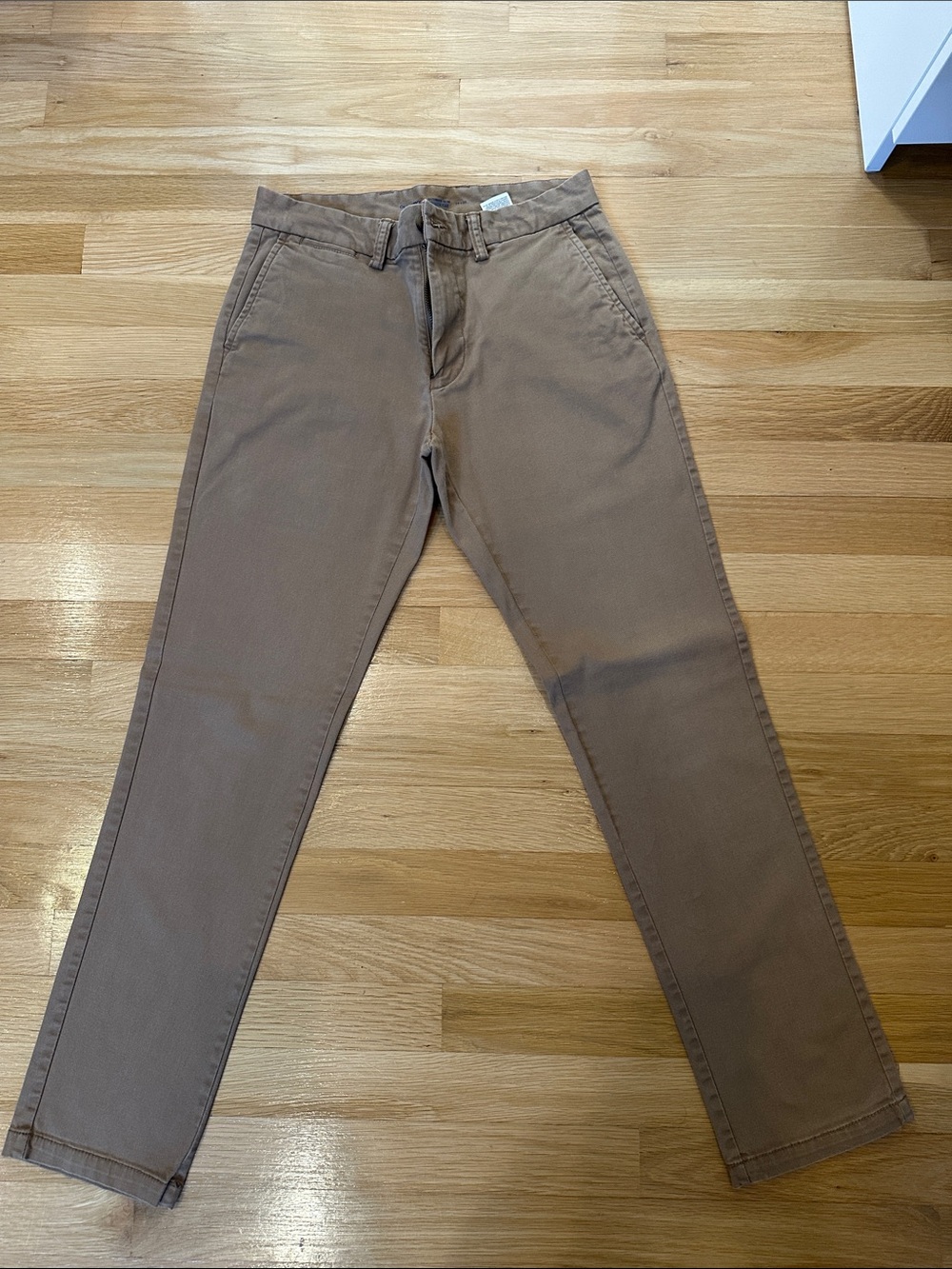 Old Navy Ultimate Slim Chinos in Khaki Brown